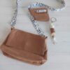 Bolso marrón, monedero y llavero mixto