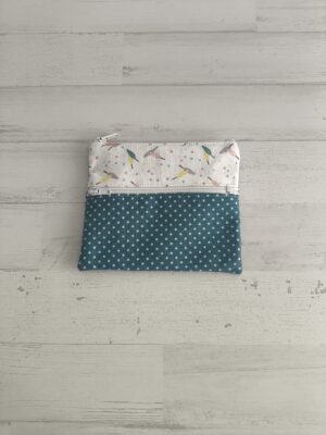 Monedero Verde y plumas